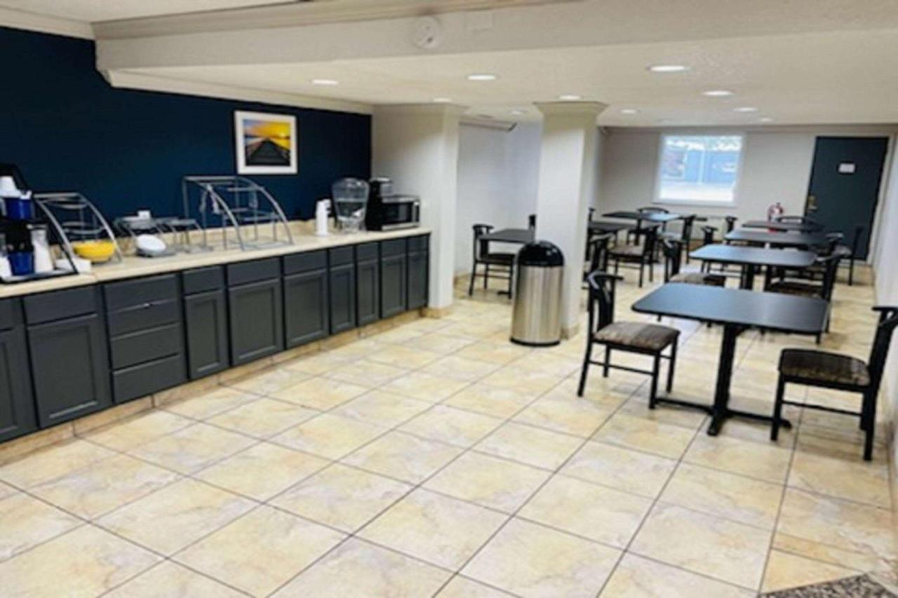 Motel Days And By Wyndham Port Huron