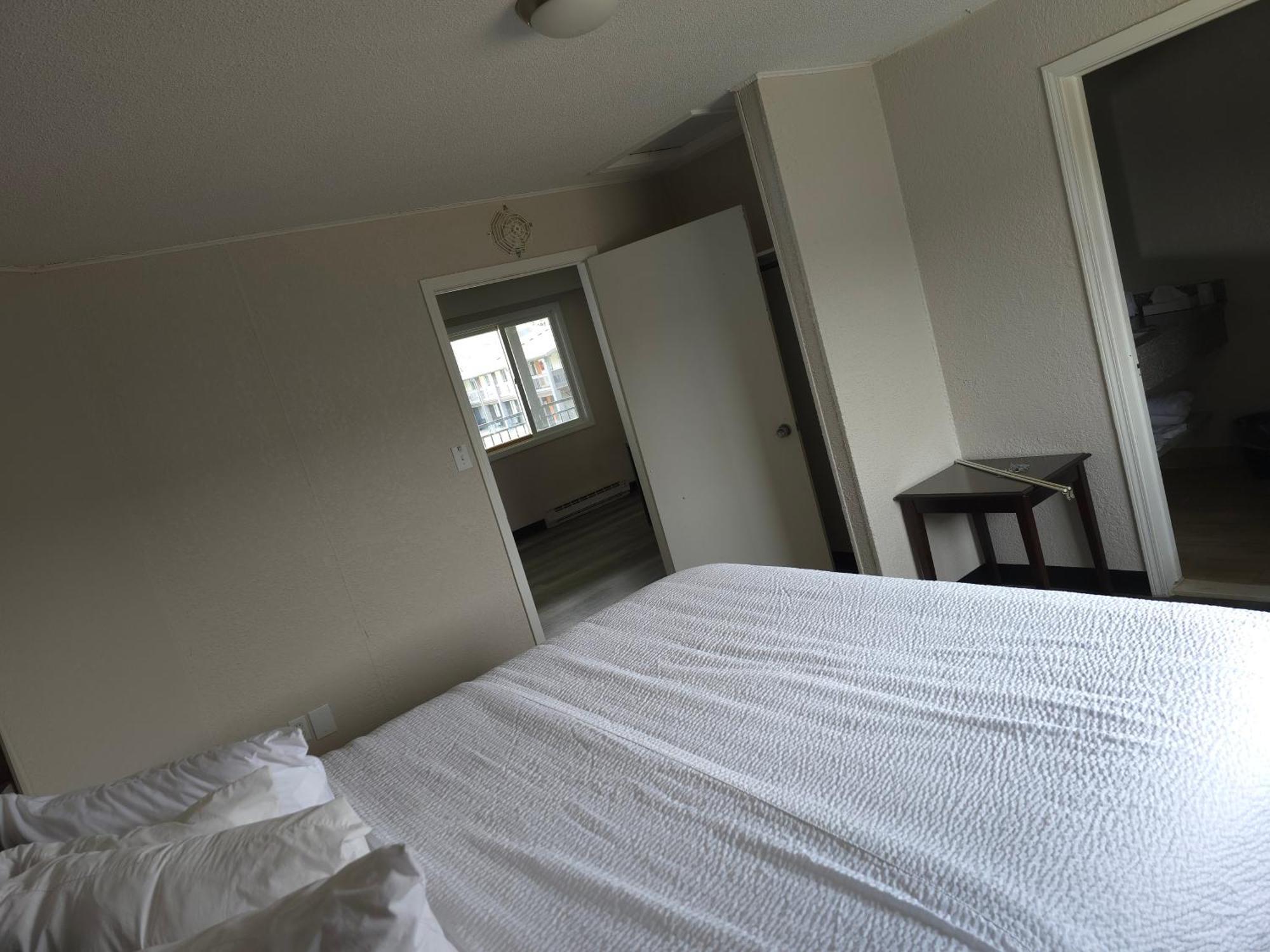 Days And By Wyndham Motel 2*