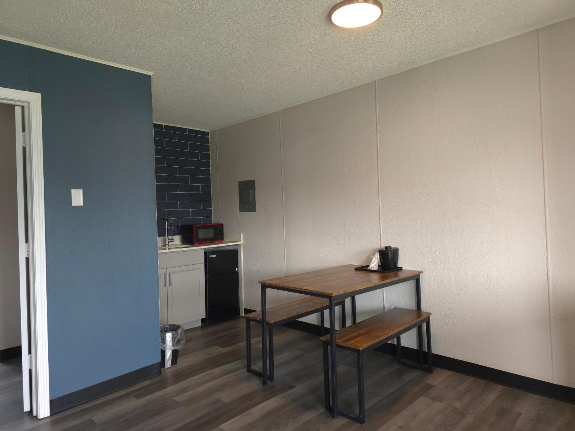 Motel Days And By Wyndham Port Huron