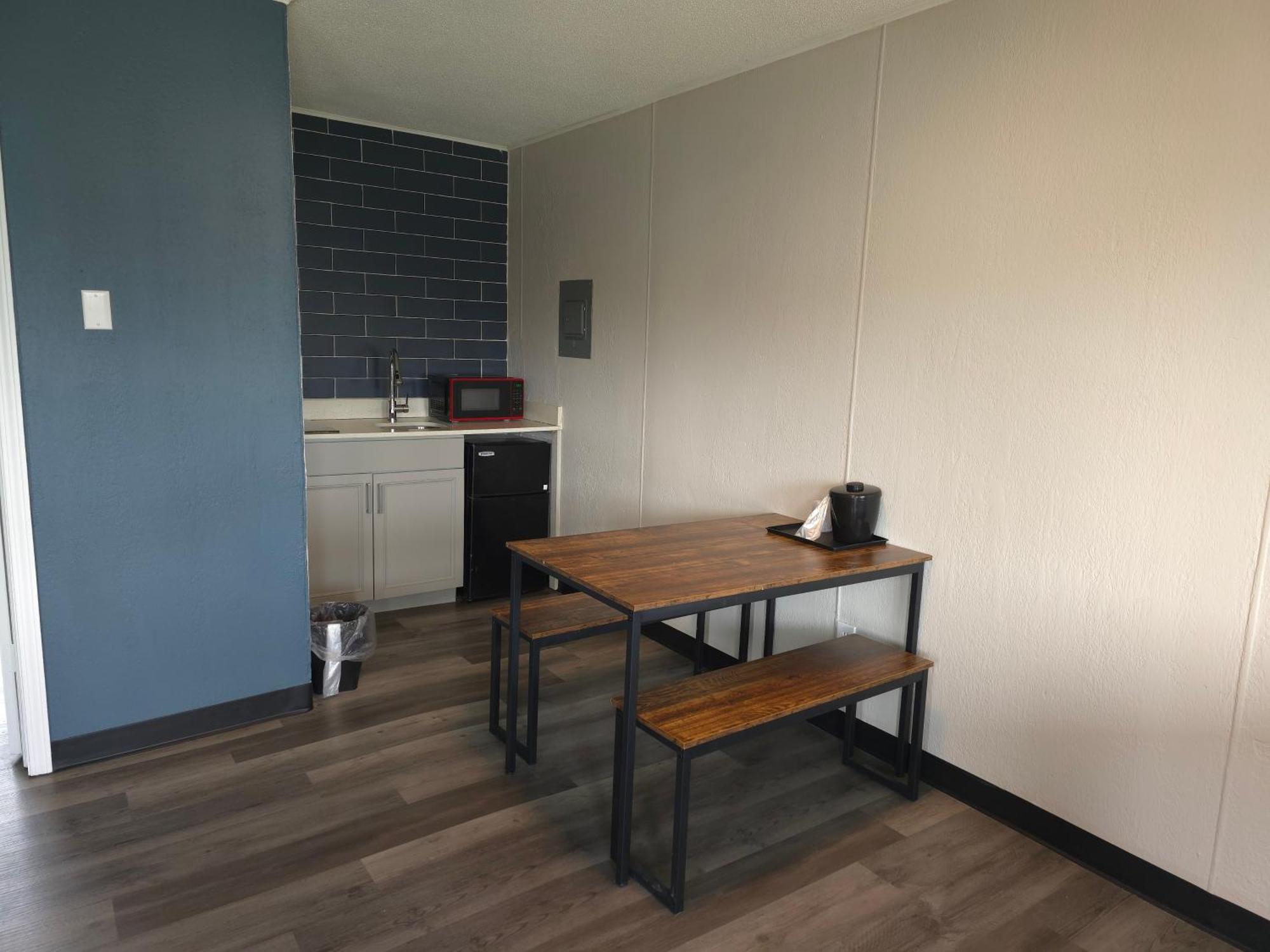Days And By Wyndham 2* Port Huron