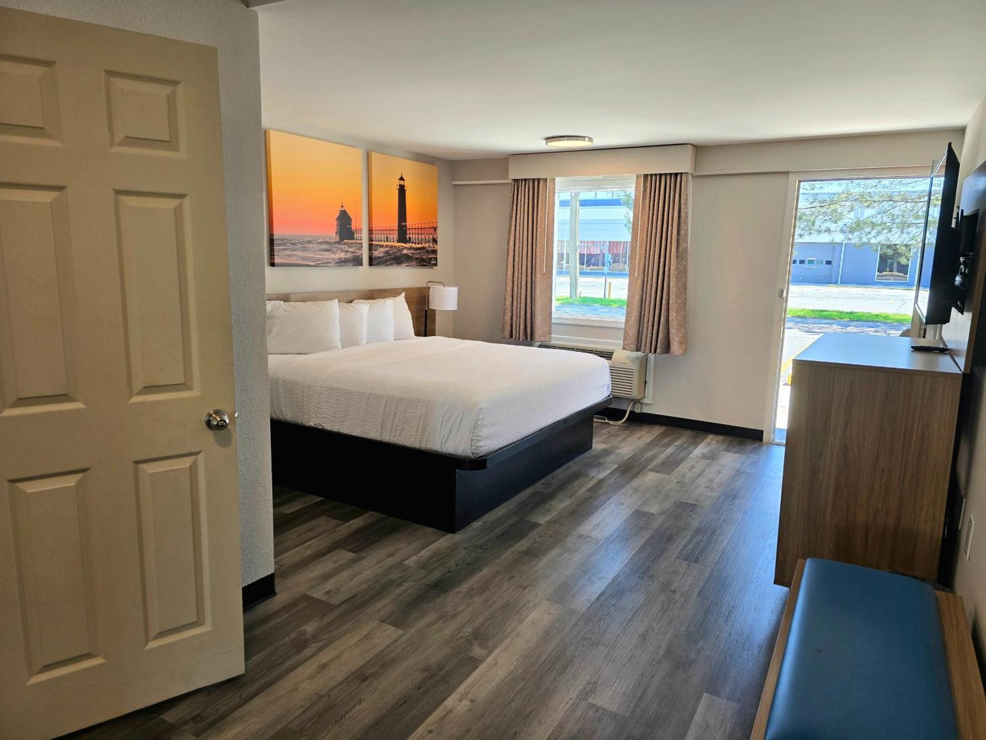 Days And By Wyndham Port Huron